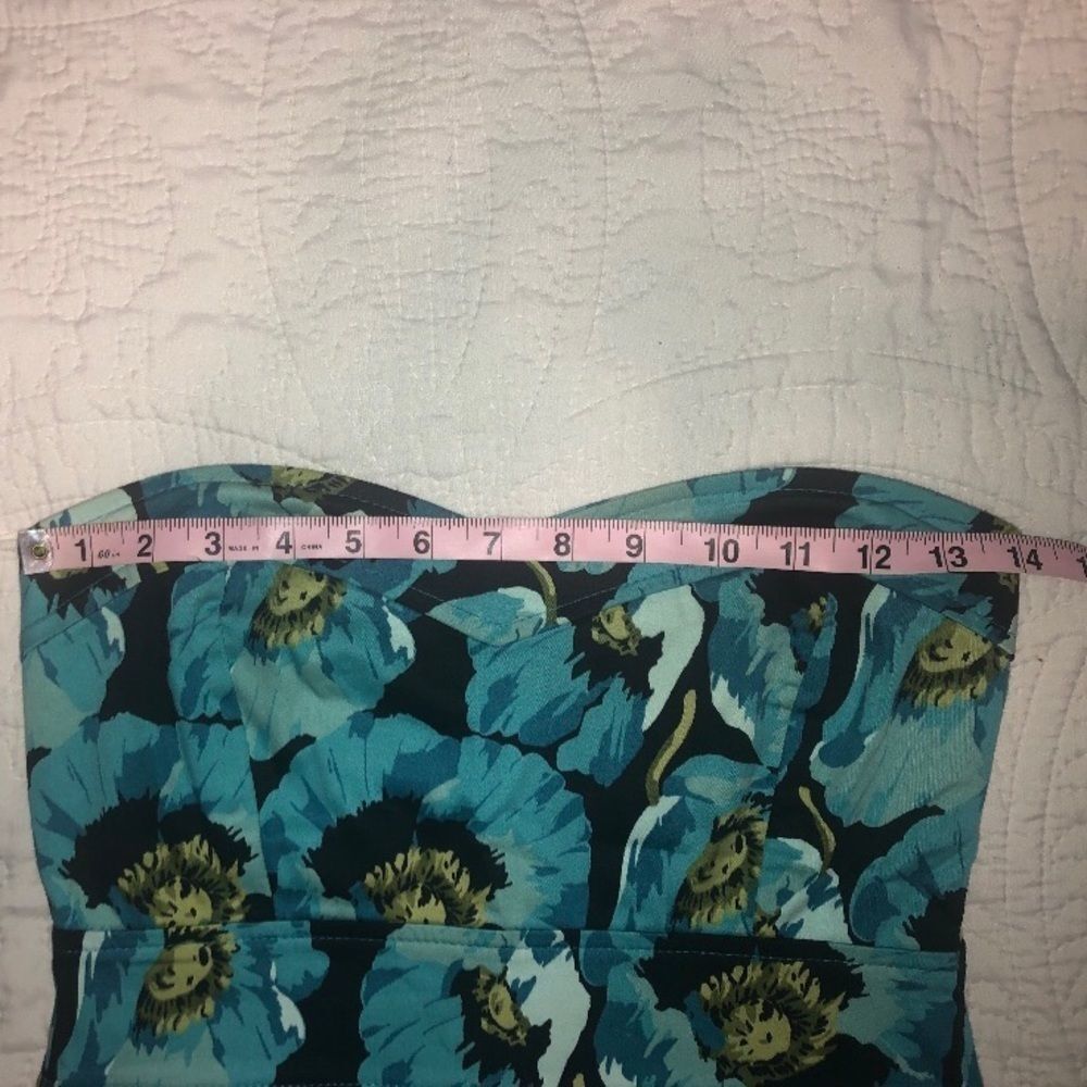 Granny Floral 'Ixia' poppy dress - Picture 7 of 7